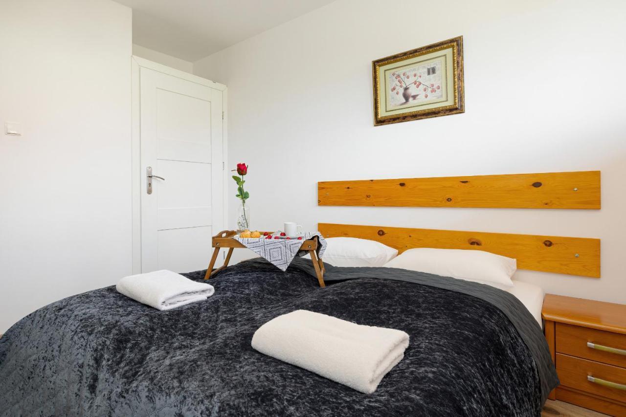 Apartment Wisniowy Sad By Renters